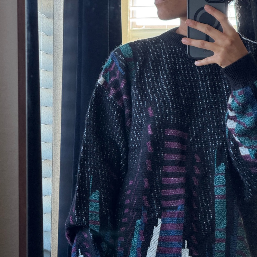 Vintage Patterned Sweater - Picture 1 of 6